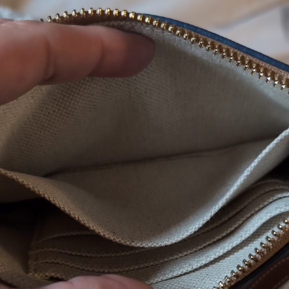 Dooney & Bourke Medium Wristlet - Picture 6 of 11